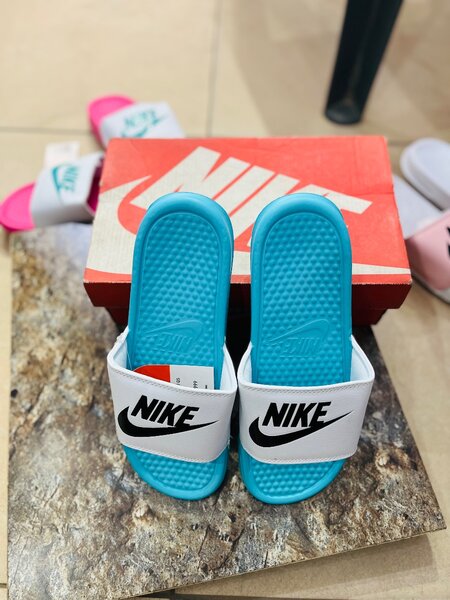 Nike slides
