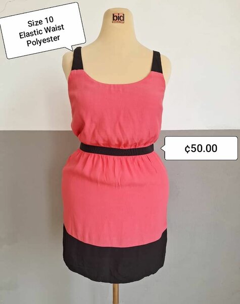 Elastic waist banded pink short dress