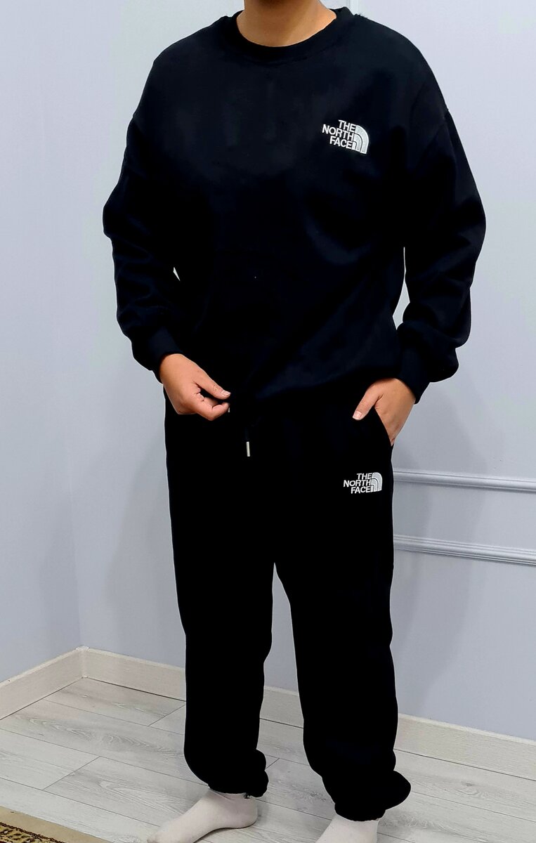 Спортивный костюм