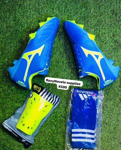 Soccer boots
