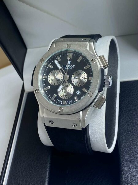 Montre chronographe homme Hublot