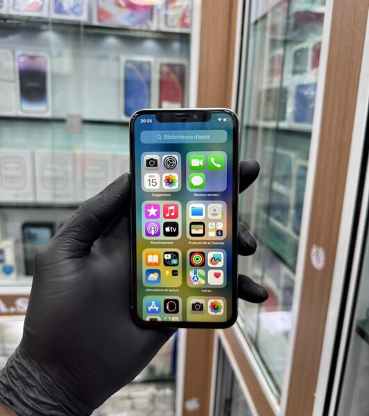 iPhone X 64Go Argent