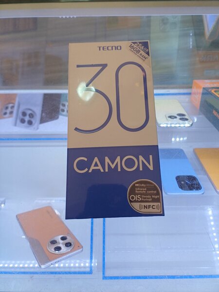 TECNO CAMON 30