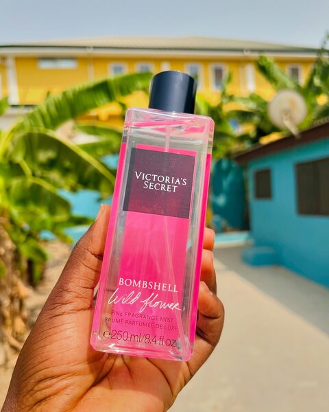 Perfume  Victoria's Secret  Bombshell 