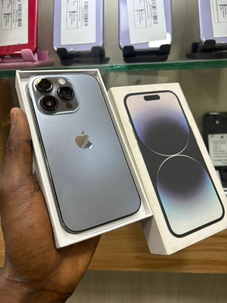 iPhone 14 Pro 256Go très propr