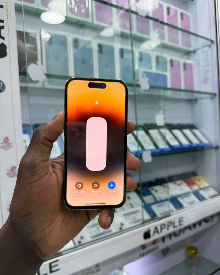 14 pro 128Go Casi retour