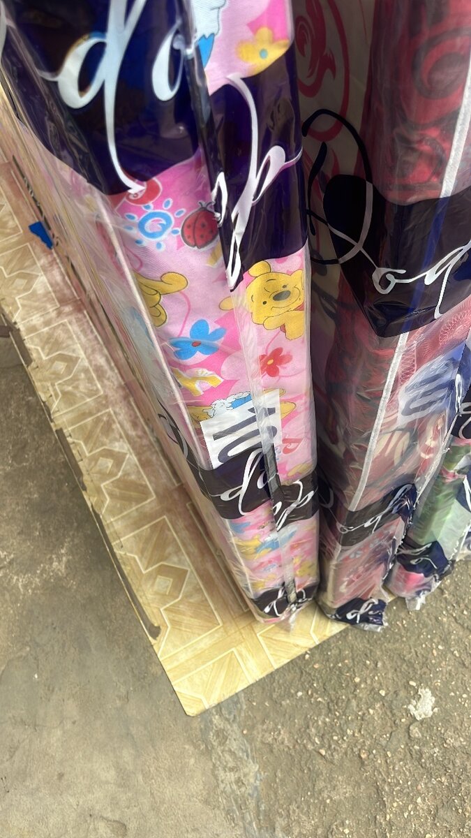 Tissus imprimés colorés