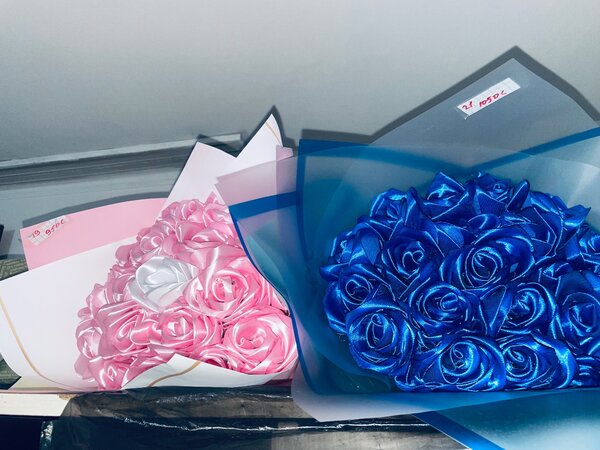 атласные цветы