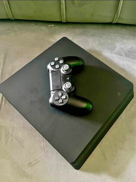 Console PlayStation 4 Pro 1To