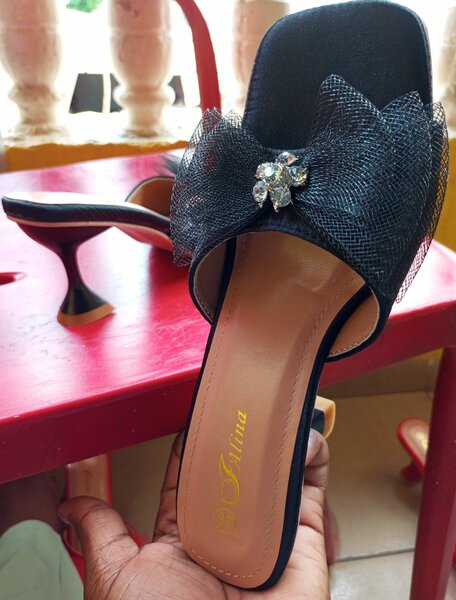 Mules à talons élégantes