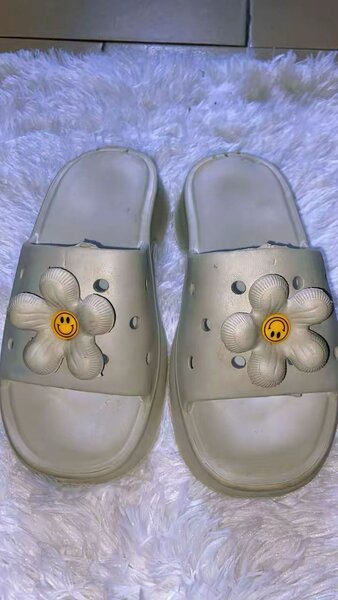 Mules et sabots colorés confortables