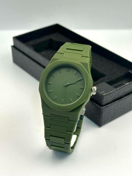 Montre unisexe verte moderne