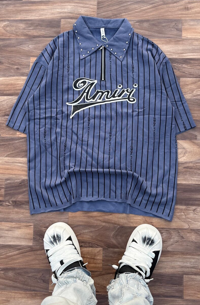 T-shirt à col clouté rayé