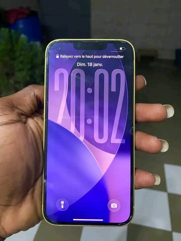 iPhone Jaune 256Go Débloqué