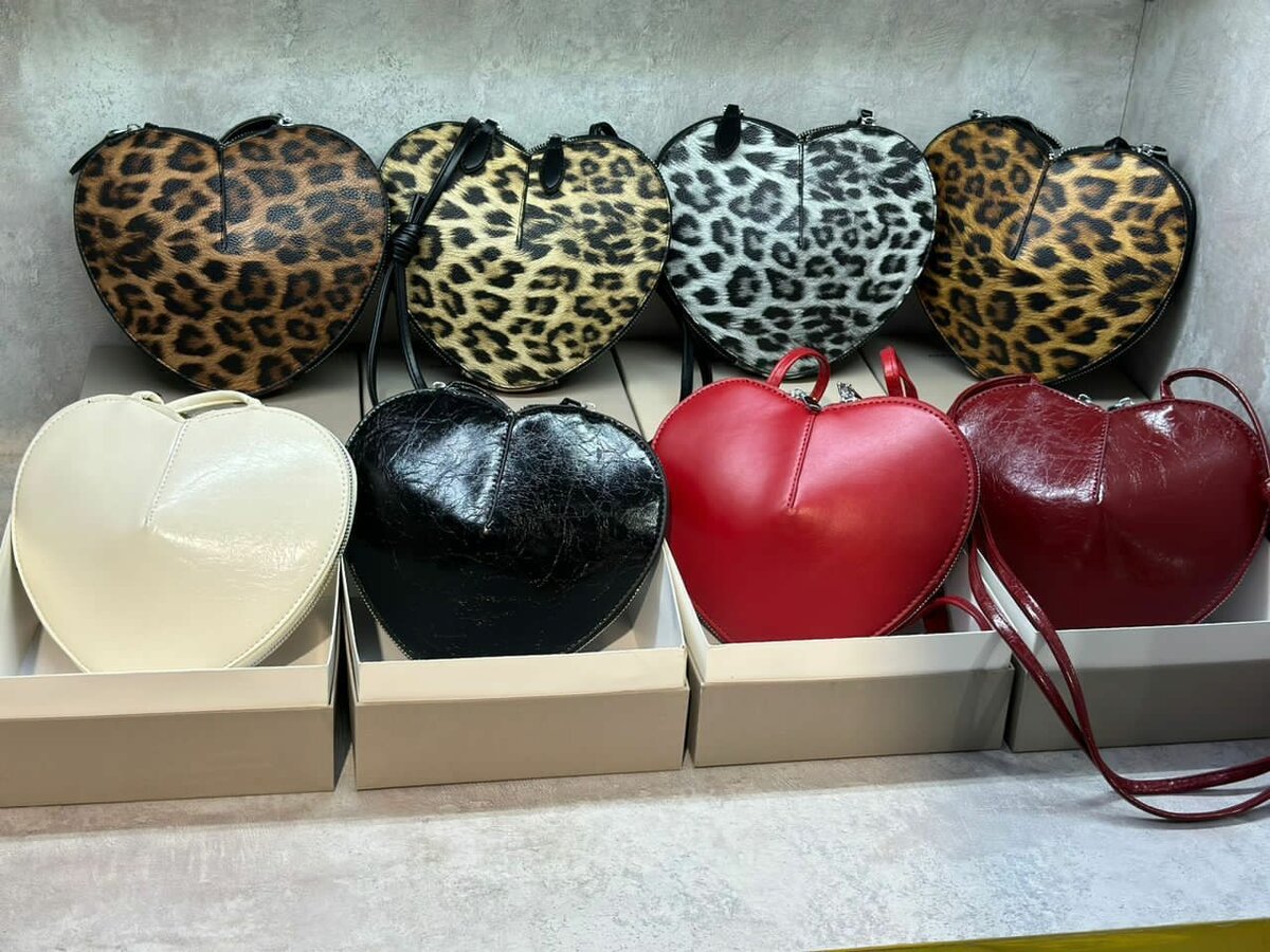 ALAIA новинка