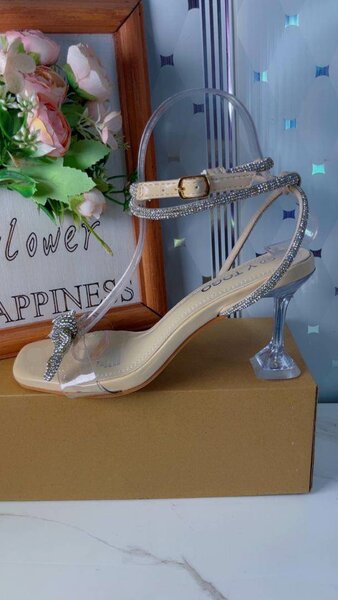 Sandales à talons brillantes femme