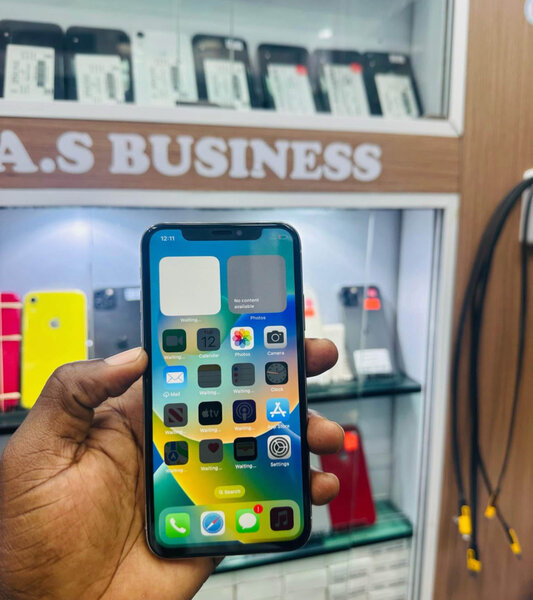 iPhone X argent 64Go