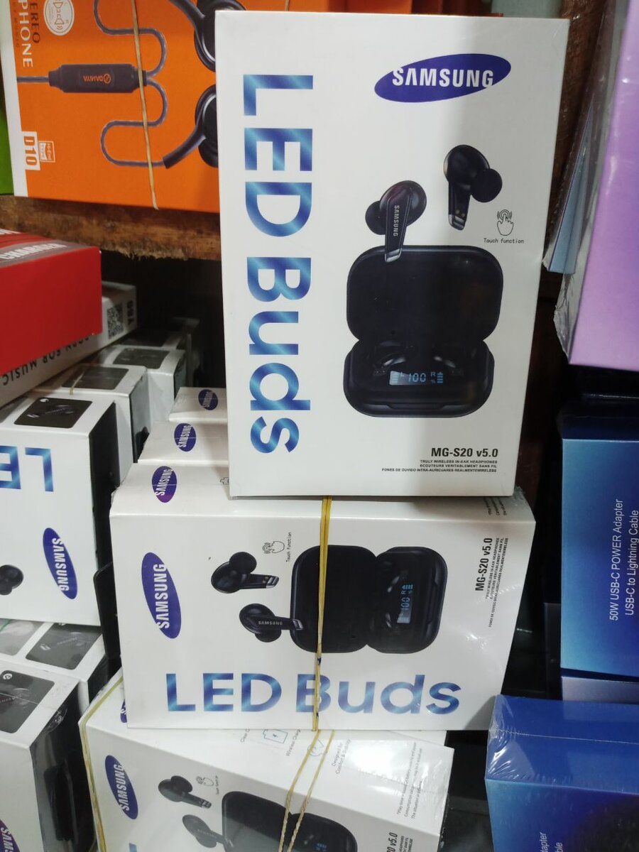 Écouteurs Samsung LED Buds