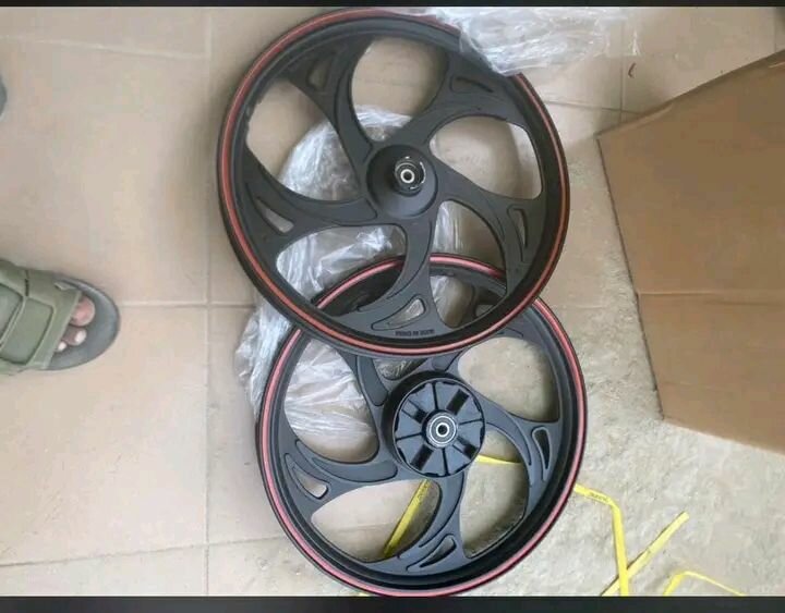 Jantes en alliage léger moto