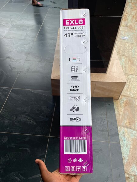 EXLG 43" TV