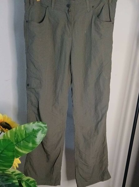 Pantalon cargo femme résistant