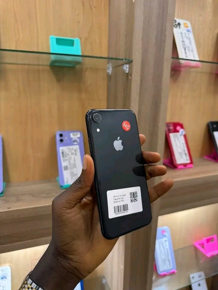 Smartphone Apple Noir Compact