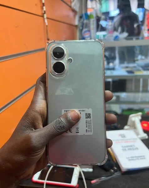 Smartphone moderne Tecno