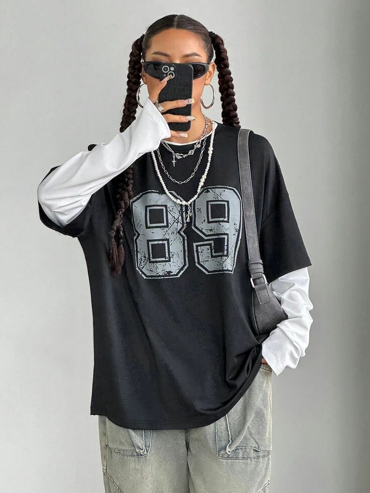 T-shirt oversize noir numéro