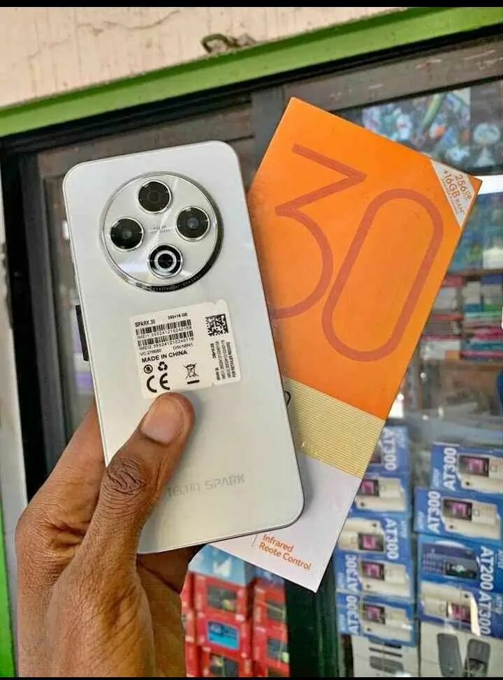 Smartphone SPARK 30 64MP