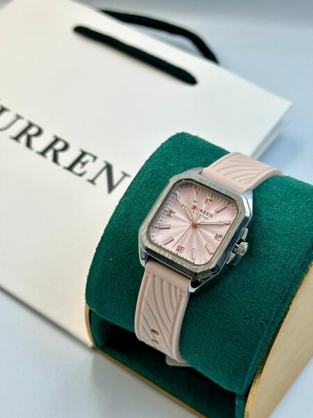 Montre Carrée Femme Curren