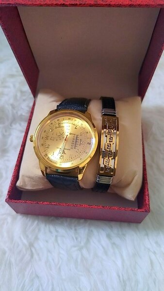 Montre Dorée Élégante Homme