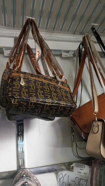 Sac à bandoulière élégant femme