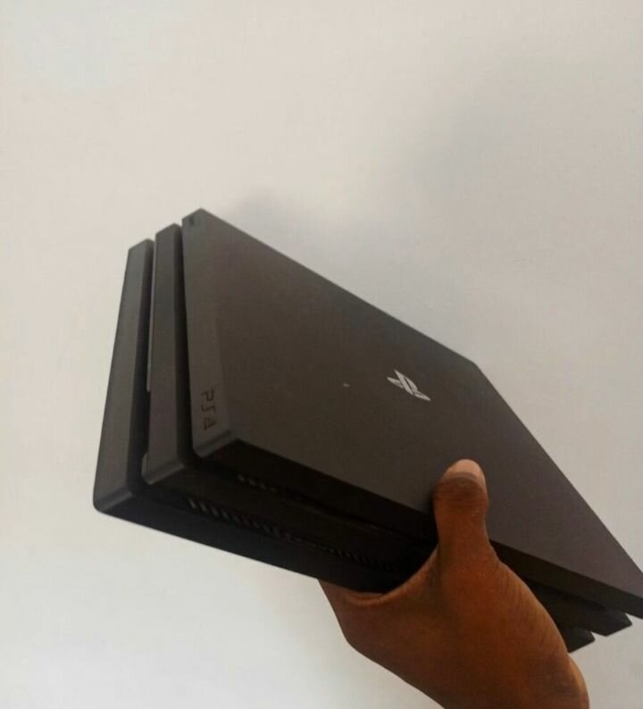 Console de Jeu PlayStation 4 Pro