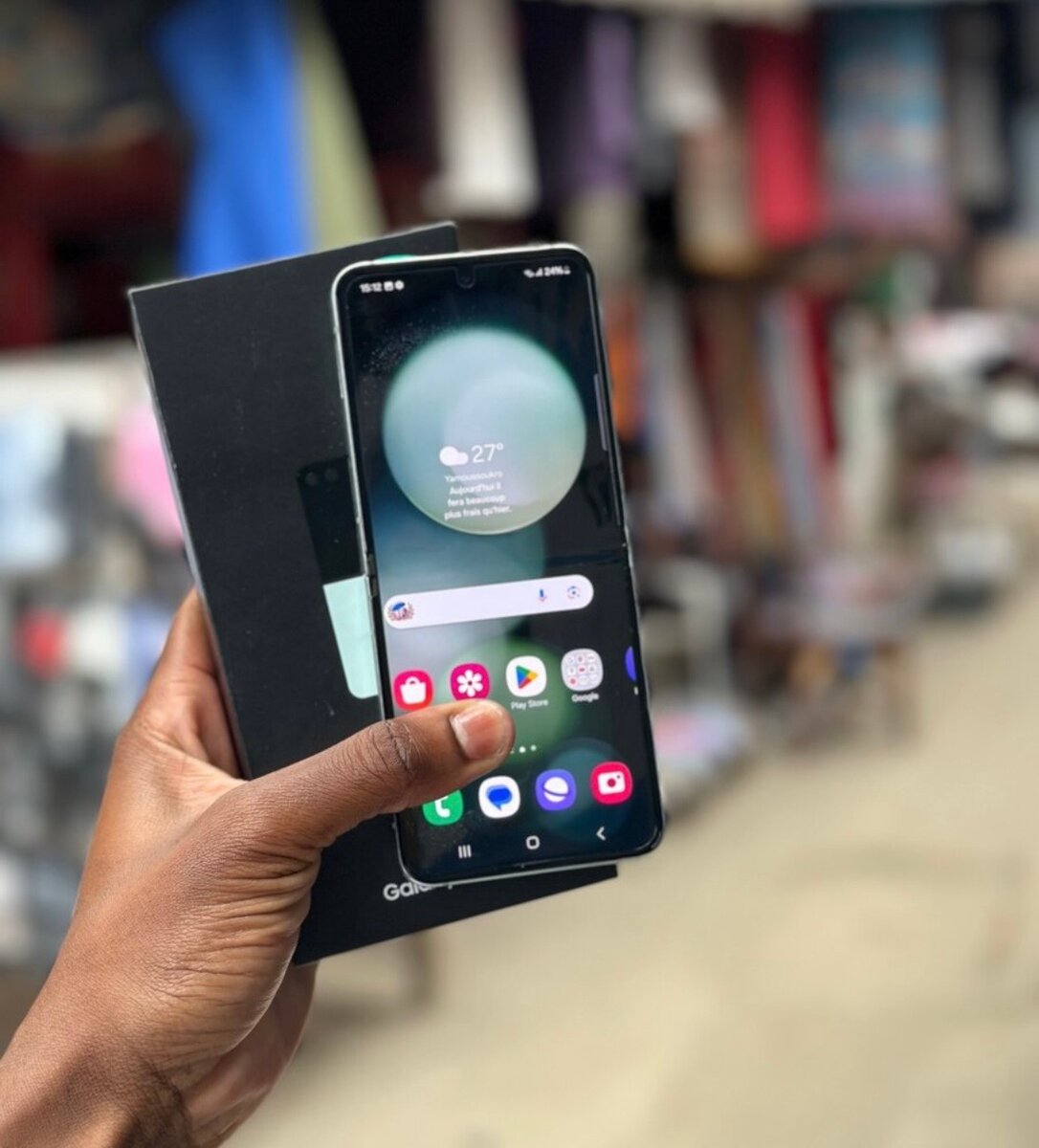 Samsung Galaxy Z Flip6