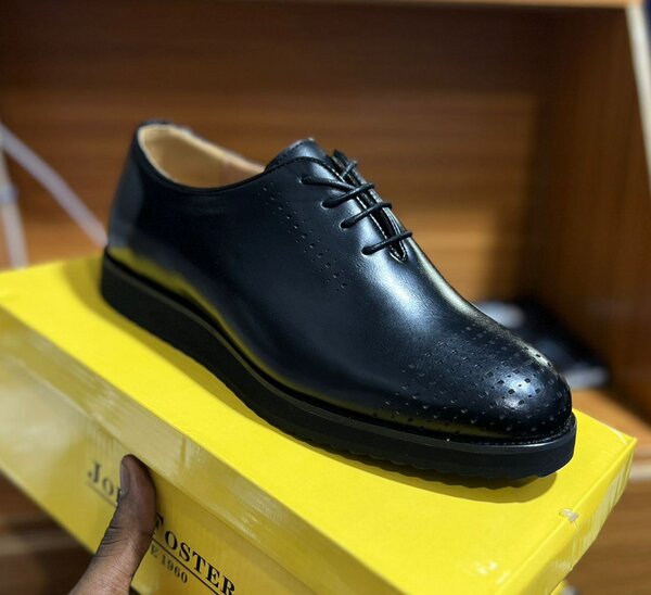 Elegant Men's Leather Oxfords