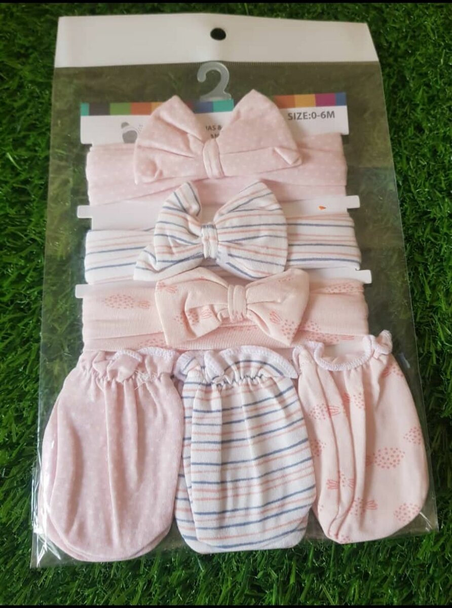 Hair bands and mittens