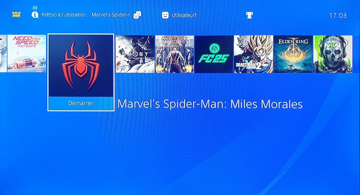 PlayStation 4 Slim avec manette