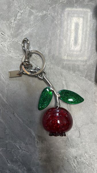 Cerise charms