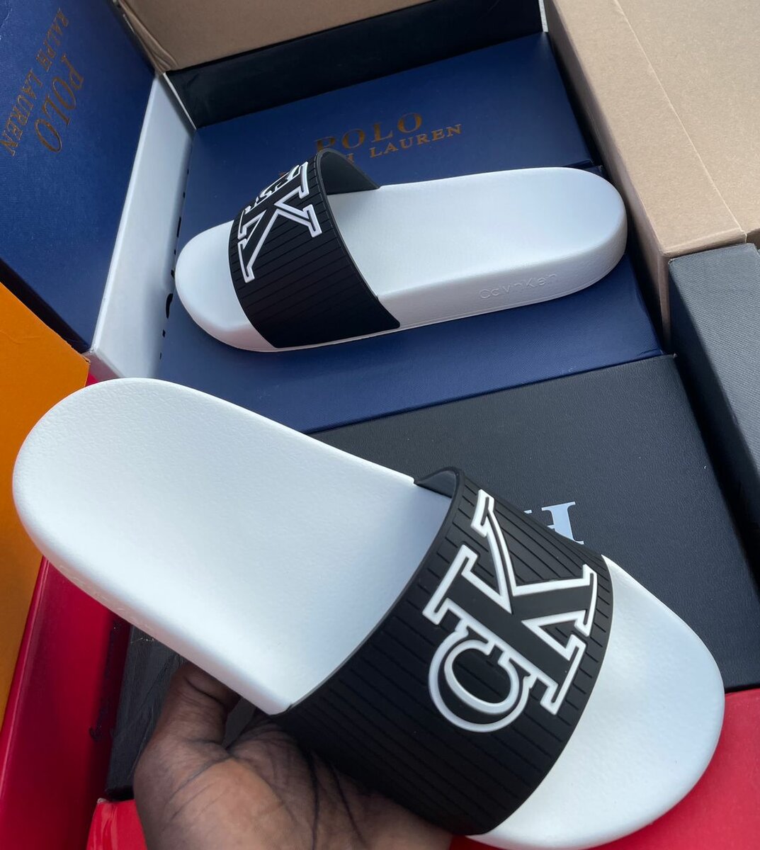 Sandales de marque élégantes