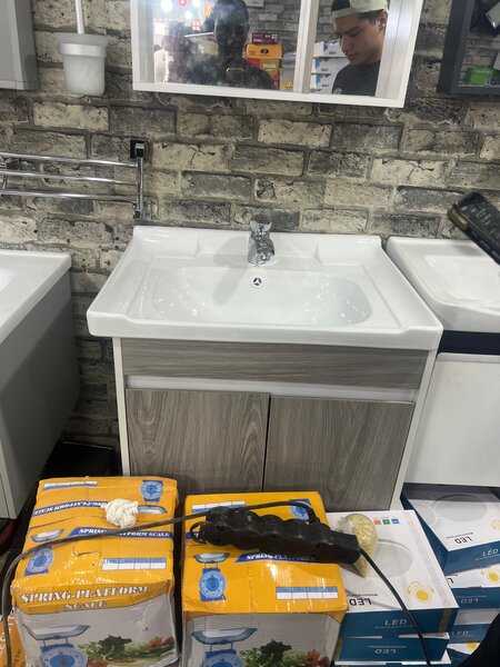 Meuble de salle de bain moderne