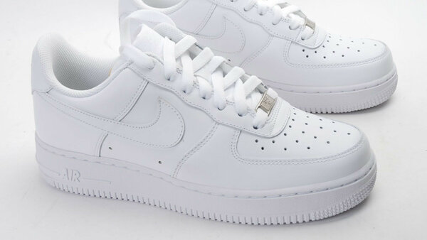 Air Force blanches