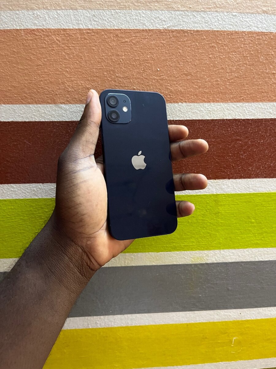 iPhone 12 64gb