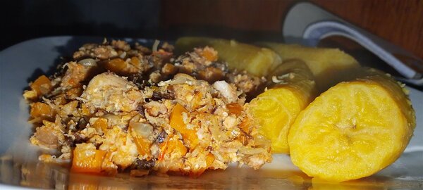 Banane bouillie aux brouillé d