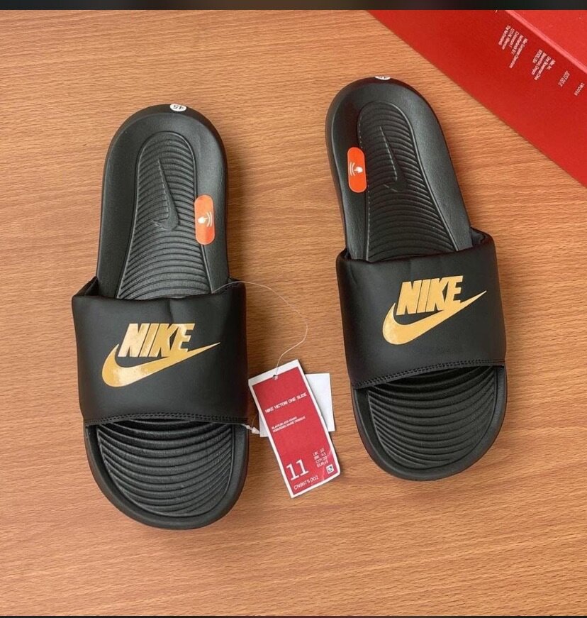 Nike Victoria slides
