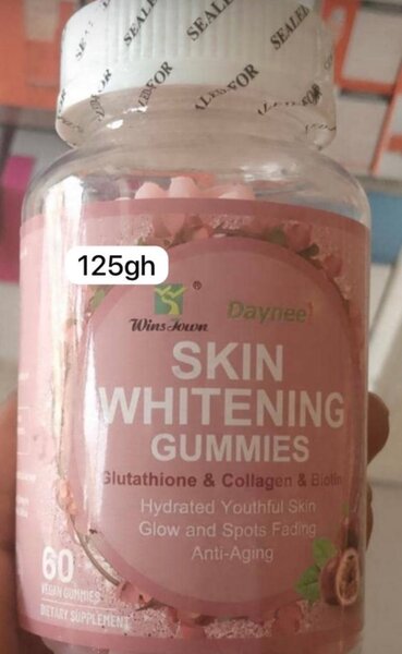 Skin whitening gummies