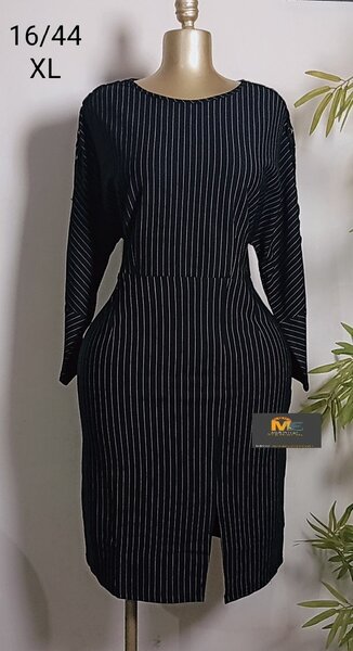 Robe Élégante Rayée XL