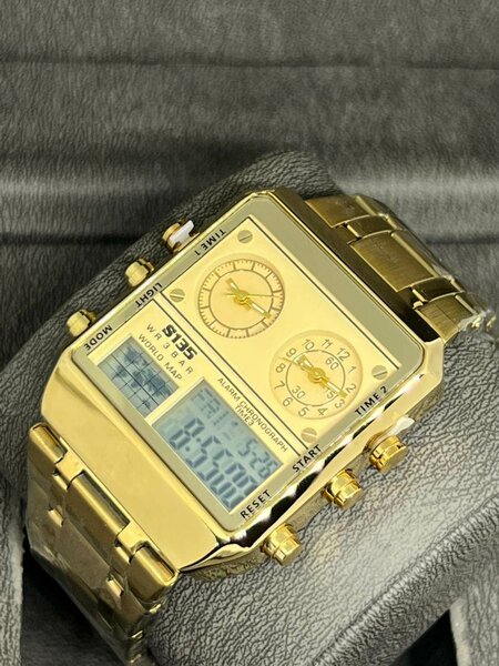 Montre Digitale Sport Double Cadran