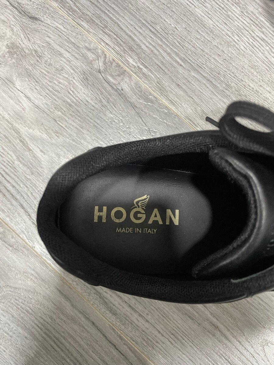 Мужские кроссовки