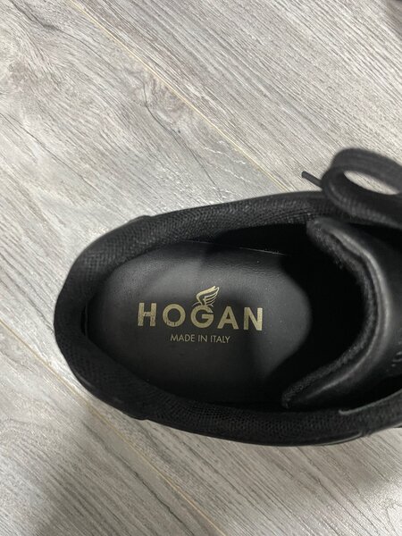 Мужские кроссовки