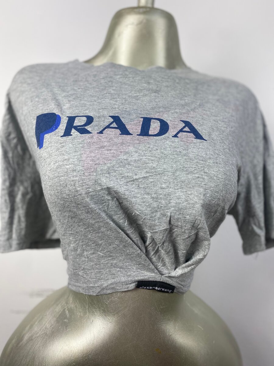 T-shirt grise Prada